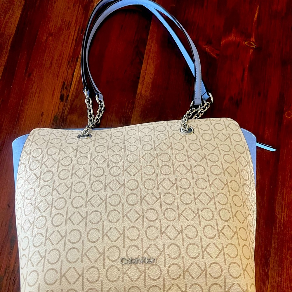 New Calvin Klein shoulder bag